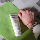 Swatch de Cecili1 : Crème Mains Nourrissante à l'Huile d'Argan, Marilou Bio