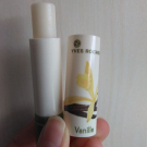 Swatch de Hyulari : Baume Lèvres Vanille, Yves Rocher