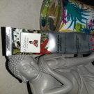 Swatch de mystery mystery : Creme mains petale et karité, La Cassidaine en provence