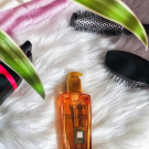 Swatch de Besmaze : Huile Extraordinaire Universelle Elsève, L'Oréal Paris