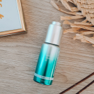 Swatch de Be in Velvet : Retinol Clearing Oil, Dermalogica