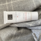 Swatch de MRS.ADB : The Ritual of Sakura Body Cream - Crème onctueuse pour le corps, Rituals