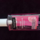Swatch de attilatyron : Gel Nettoyant Pamplemousse Rose Visibly Clear, Neutrogena