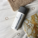 Swatch de Lorange : Daily Microfoliant, Dermalogica