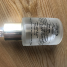 Swatch de Catarina : Sérum essentiel nourrissant et réparateur, Kos Paris