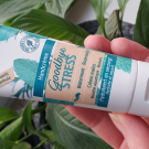 Swatch de Fofia18 : Crème mains Goodbye Stress, Kneipp