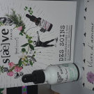 Swatch de Iamgwendafrenchy : Sérum Botanique Booster Éclat Anti-Taches - Perfect Pisum, Saeve