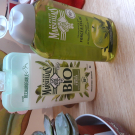 Swatch de les petits trésors d'andivone : Force et Éclat aux Extraits de Pomme et Feuilles d'Olivier, Le Petit Marseillais