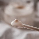 Swatch de Madebybeauties : Crème rééquilibrante au Mélilot bio - Douceur et Protection, Heliabrine