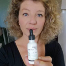 Swatch de Carotina73 : Sérum Botanique Booster Éclat Anti-Taches - Perfect Pisum, Saeve