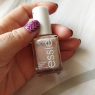 Swatch de Lilymi : Vernis, Essie