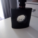 Swatch de Lilymi : Black Opium Eau de parfum, Yves Saint Laurent