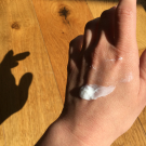 Swatch de moonybanana : Crème Mains La Véritable Crème De Laponie, Polaar