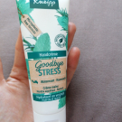 Swatch de Netoile : Crème mains Goodbye Stress, Kneipp