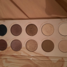 Swatch de kiwi22.ld : Naturally Yours Eyeshadow Palette, Zoeva