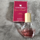 Swatch de prunylle : Minuit à New York, Vanderbilt