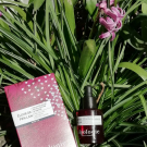 Swatch de Tamao : Élixir de Pen Lan - Huile Précieuse Revitalisation Intensive, Algologie