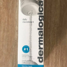Swatch de barkibie : Daily Microfoliant, Dermalogica