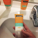 Swatch de carinou0705 : Visibly Clear spot proof, Neutrogena