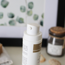 Swatch de Lola Happy Beauty Corner : Soin de jour léger premières rides, Cattier