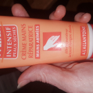 Swatch de Ptitebull39 : Crème mains réparatrices (mains abimées), Mixa