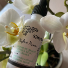 Swatch de Laetis38 : Sérum Botanique Booster Éclat Anti-Taches - Perfect Pisum, Saeve