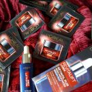 Swatch de Brigthom : Revitalift Filler Sérum Anti-Rides Acide Hyaluronique Concentré, L'Oréal Paris