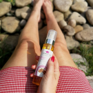 Swatch de Ilféebeau : Huile de souchet bio post épilatoire, Emma Noël