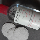 Swatch de Axmax : Créaline H2O Solution Micellaire Démaquillante, Bioderma