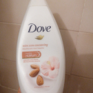 Swatch de Ninasopka : Gel Douche Mon Soin Cocooning, Dove