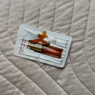 Swatch de chabrqt : Double Serum - Traitement Complet Anti-Âge Intensif, Clarins