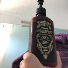 Swatch de Doudoumanaudou : Shampoing stimulant aux 7 plantes, Tonsor & Cie