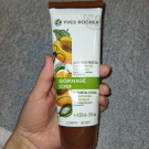 Swatch de Lilymi : Gommage Végétal - Toutes peaux, Yves Rocher