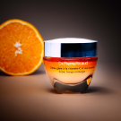 Swatch de Mathilda nisyawa : Crème Glow à la vitamine C, Dr Pierre Ricaud