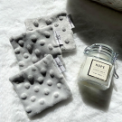 Swatch de  : Boites de 3 Lingettes démaquillantes lavables double face, Le Petit Carré Français