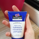Swatch de la.vie.en.rousse : Crème mains concentrée, Neutrogena
