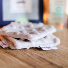 Swatch de LauraH : Boites de 3 Lingettes démaquillantes lavables double face, Le Petit Carré Français