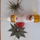 Swatch de Catele : Huile de souchet bio post épilatoire, Emma Noël