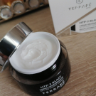 Swatch de Pinezoe : Crème Régénérante, Terraké