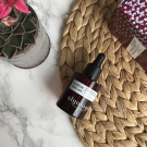 Swatch de @Lilie : Élixir de Pen Lan - Huile Précieuse Revitalisation Intensive, Algologie