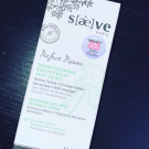 Swatch de Nadouk : Sérum Botanique Booster Éclat Anti-Taches - Perfect Pisum, Saeve