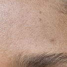 Swatch de Mimissa : Sérum Botanique Booster Éclat Anti-Taches - Perfect Pisum, Saeve