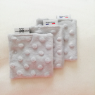 Swatch de Lesblablasdesoso : Boites de 3 Lingettes démaquillantes lavables double face, Le Petit Carré Français