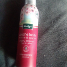 Swatch de marysabrina80 : Mousse de douche fleurs de cerisier, Kneipp