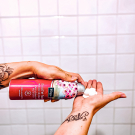 Swatch de lipstickmonster_fr : Mousse de douche fleurs de cerisier, Kneipp