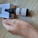 Swatch de Anna Lang : ALPHA BRIGHT SERUM de ALPHASCIENCE, ALPHASCIENCE FRANCE