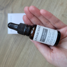 Swatch de Anna Lang : ALPHA BRIGHT SERUM de ALPHASCIENCE, ALPHASCIENCE FRANCE