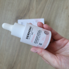 Swatch de Anna Lang : Activateur d'Éclat Fortifiant Quotidien, Dermina