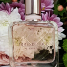 Swatch de camailya : Irresistible Givenchy - Eau de Parfum, Givenchy