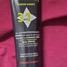 Swatch de camailya : Formule Ensorcelante Anti-Peau de Croco - Crème Corps 3 en 1, Garancia